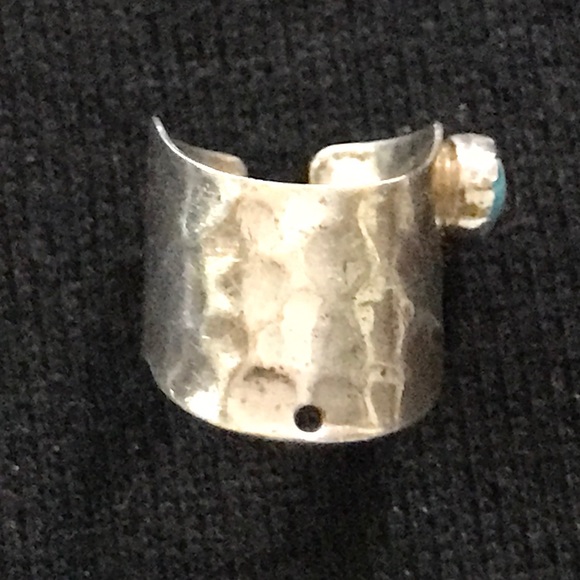 Ear Cuff sterling Silver with turquoise stone - Picture 3 of 4